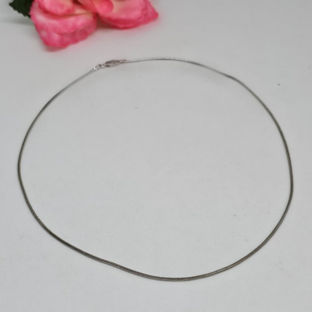 925 Sterling Silver 1mm Snake Chain Necklace 18" - Picture 6 of 12